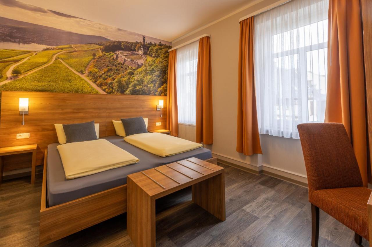 Zur Lindenau Hotel Рюдесхайм ам Рейн Екстериор снимка