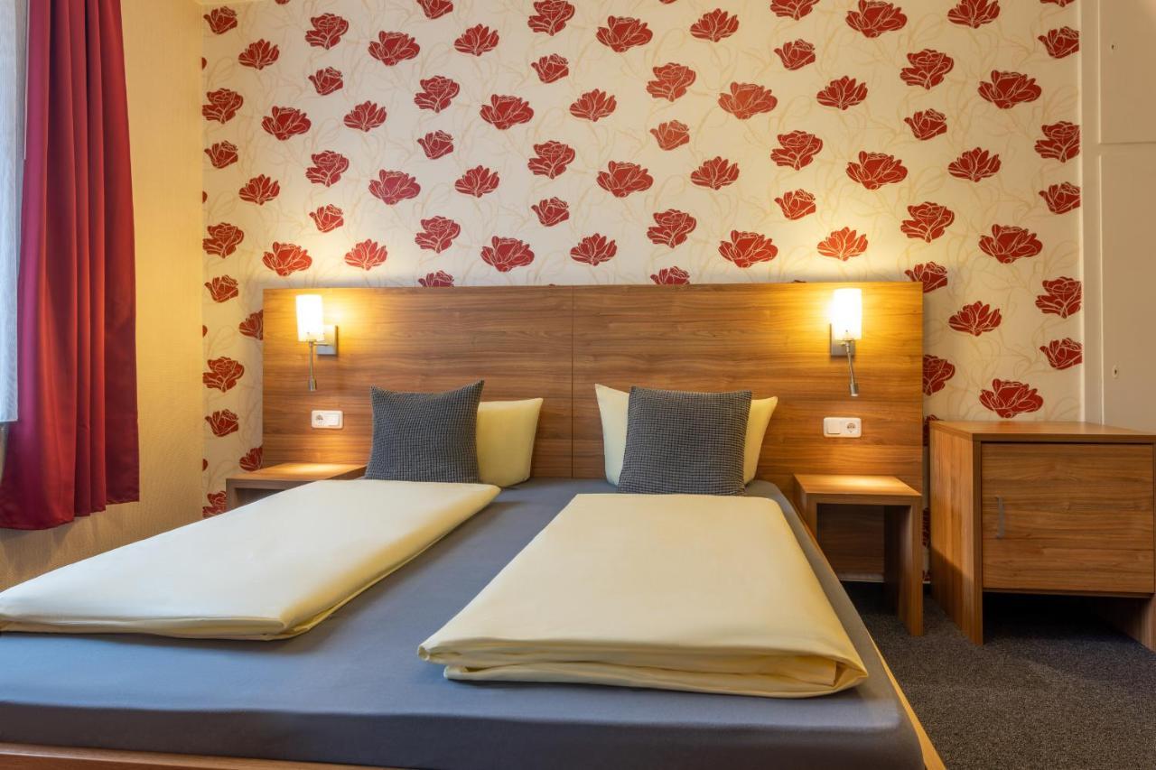 Zur Lindenau Hotel Рюдесхайм ам Рейн Екстериор снимка
