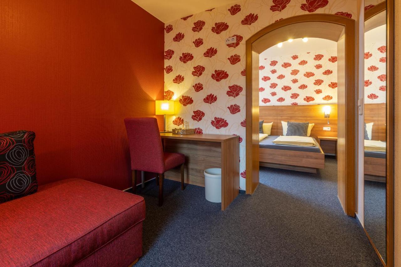 Zur Lindenau Hotel Рюдесхайм ам Рейн Екстериор снимка