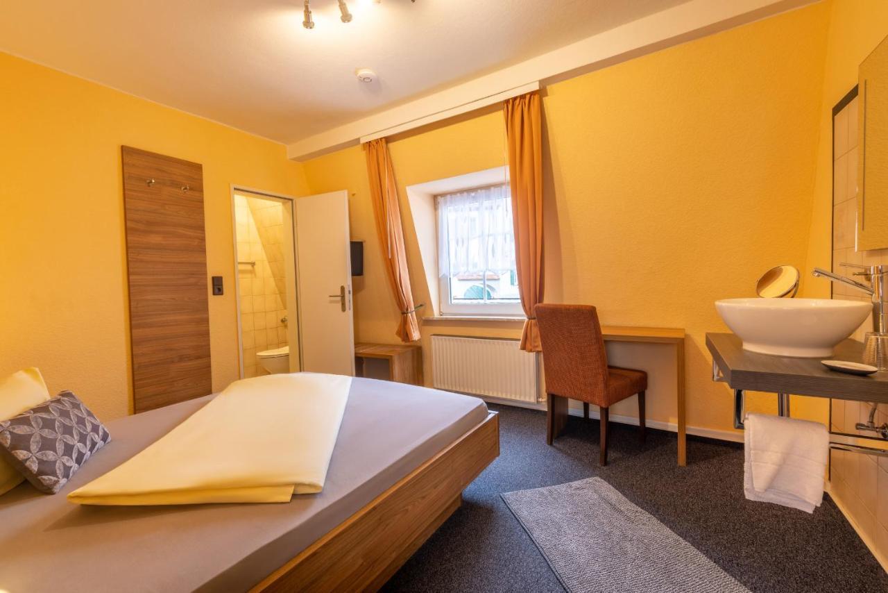 Zur Lindenau Hotel Рюдесхайм ам Рейн Екстериор снимка