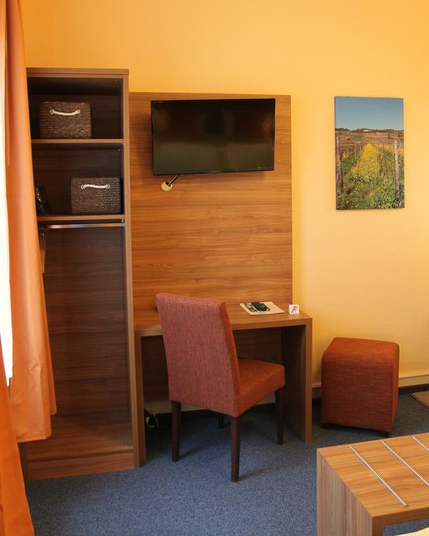 Zur Lindenau Hotel Рюдесхайм ам Рейн Екстериор снимка